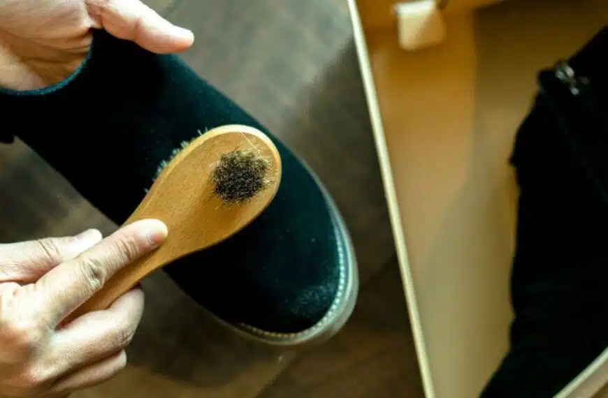 Come posso pulire le scarpe di camoscio con il bicarbonato?