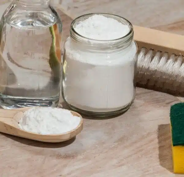 Come posso usare il bicarbonato per pulire la mia casa?
