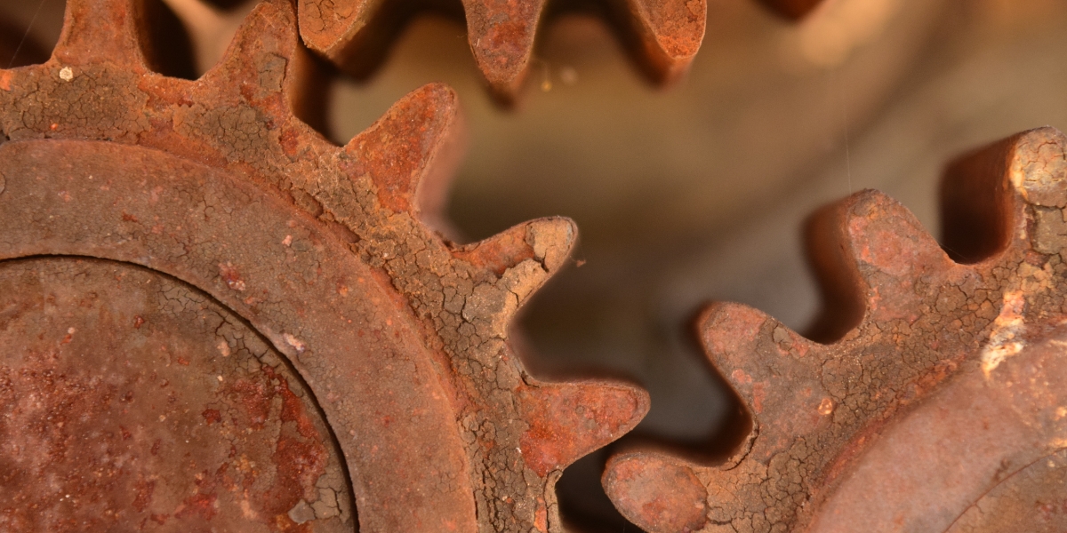 Come rimuovere la ruggine da un oggetto metallico in modo naturale e senza sforzo?
