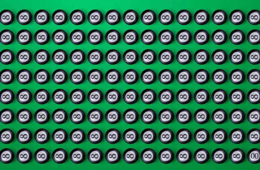 Sfida visiva: raccogli la sfida e trova l’intruso nascosto tra le palle da biliardo nere in meno di 30 secondi!