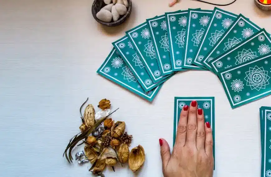 Previsioni di astrologia e tarocchi per il 1° agosto 2024: guida divinatoria ed energetica