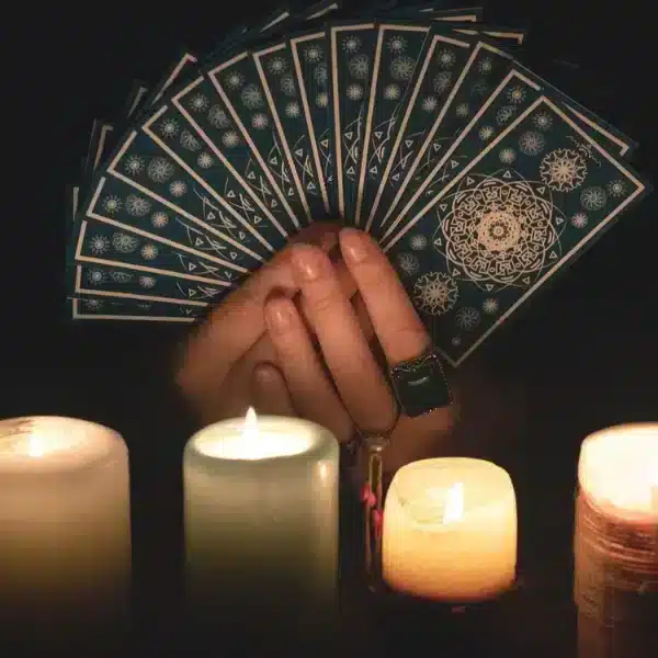 Previsioni astrologiche e letture dei Tarocchi per il 02 agosto 2024: crescita personale e nuove idee