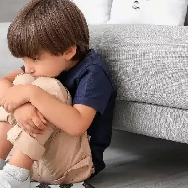 Se riconoscete questi segnali, è probabile che abbiate avuto un’infanzia infelice